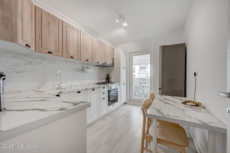 Arbo Mogosoaia, inchiriere apartament 2 camere, utilat si mobilat.